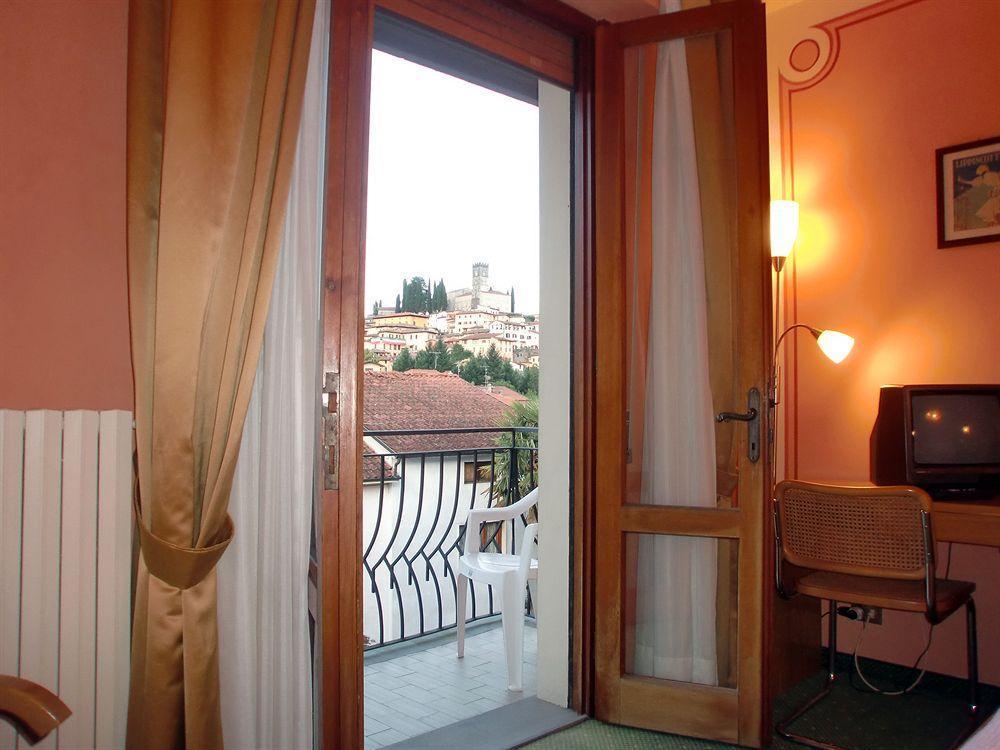 Hotel La Pergola บาร์กา ภายนอก รูปภาพ