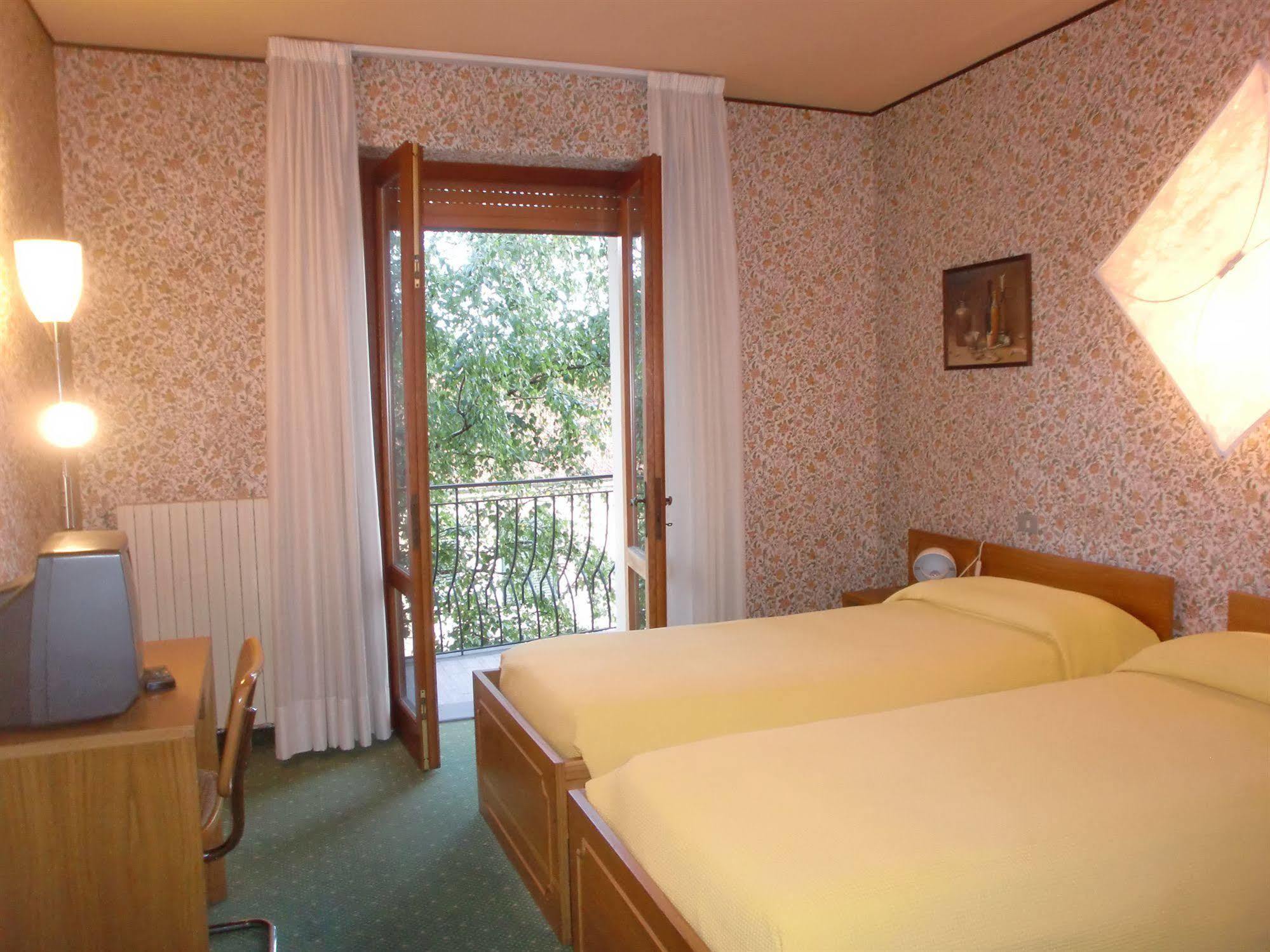 Hotel La Pergola บาร์กา ภายนอก รูปภาพ